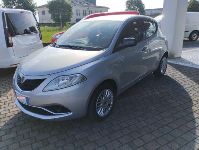 LANCIA Ypsilon usata, con Airbag