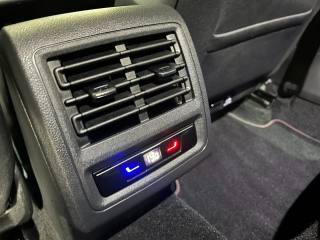 VOLKSWAGEN Golf usata, con Sistema di navigazione