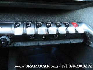 PEUGEOT 3008 usata, con USB
