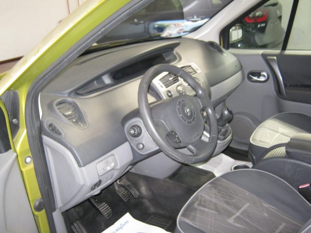 RENAULT Scenic usata, con Alzacristalli elettrici