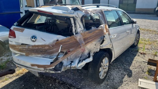 VOLKSWAGEN Passat Variant usata, con Airbag