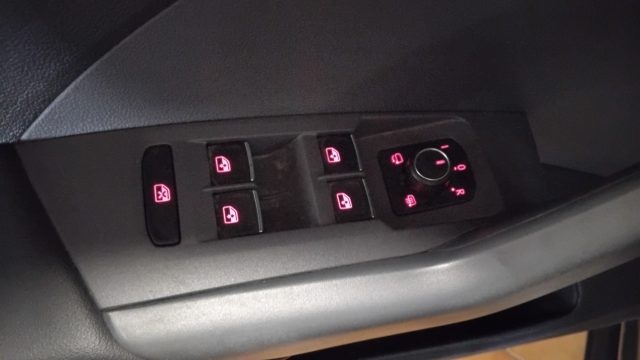 VOLKSWAGEN T-Cross usata, con Bluetooth