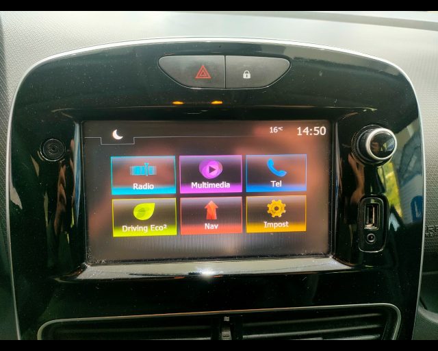 RENAULT Clio usata, con Kit antipanne