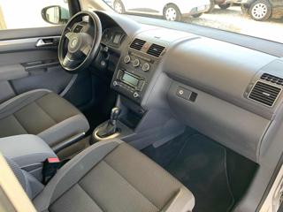 VOLKSWAGEN Touran usata, con Controllo automatico clima