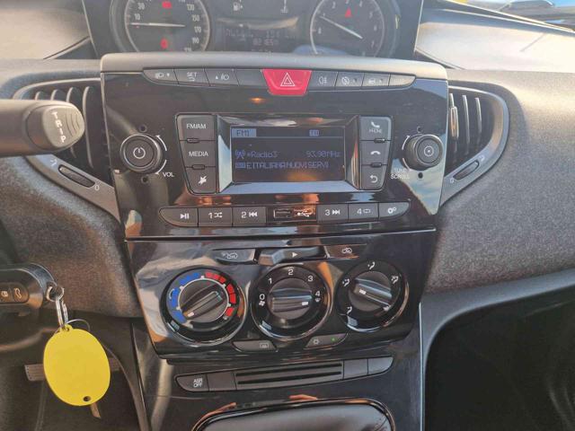 LANCIA Ypsilon usata, con Fendinebbia