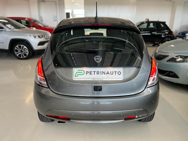 LANCIA Ypsilon usata, con Autoradio