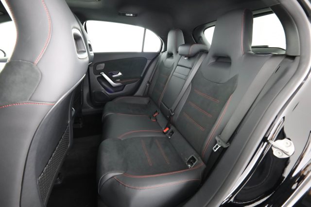 MERCEDES-BENZ A 35 AMG usata 9