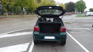 TOYOTA Yaris usata 92