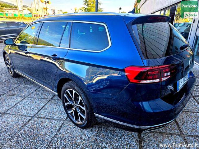 VOLKSWAGEN Passat Variant usata, con Autoradio