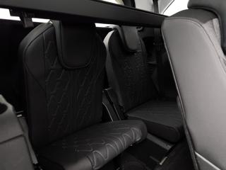 PEUGEOT 5008 usata, con Bluetooth