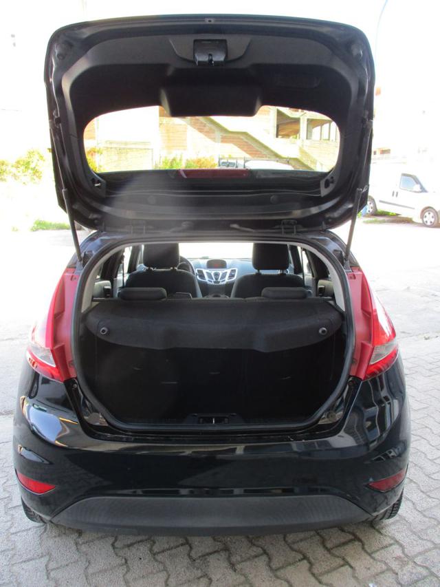 FORD Fiesta usata, con Boardcomputer