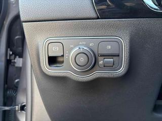 MERCEDES-BENZ GLA 200 usata, con Fari Xenon