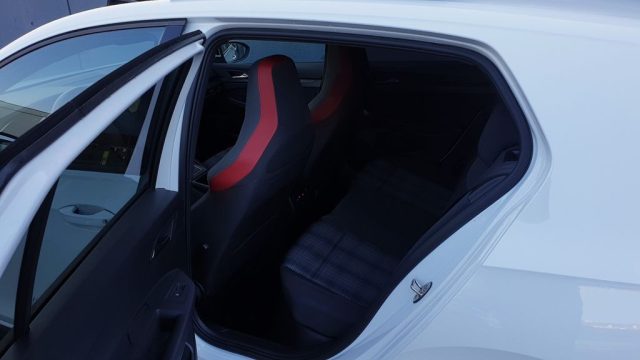 VOLKSWAGEN Golf usata, con Controllo trazione