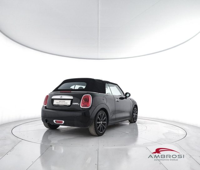 MINI Cabrio usata 2