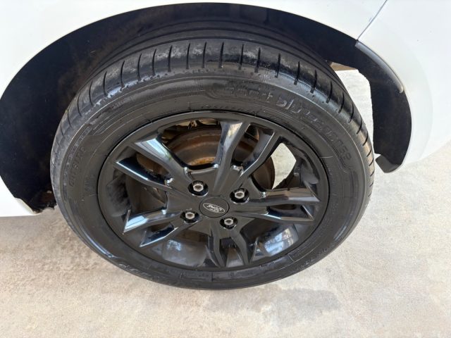 FORD Fiesta usata, con Pneumatici estivi