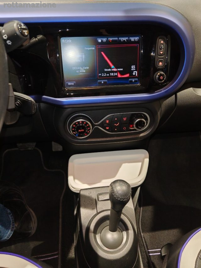 RENAULT Twingo usata 32