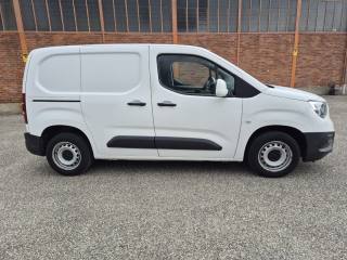 OPEL Combo usata, con Alzacristalli elettrici