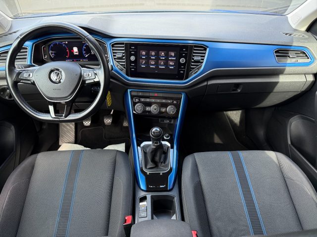 VOLKSWAGEN T-Roc usata, con Autoradio