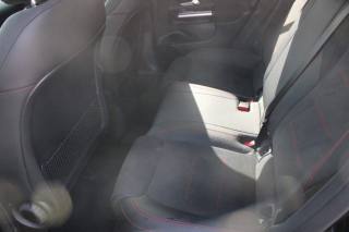 MERCEDES-BENZ GLA 200 usata, con Fari Xenon
