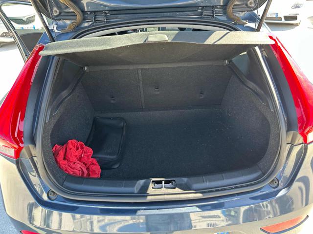VOLVO V40 usata, con ESP