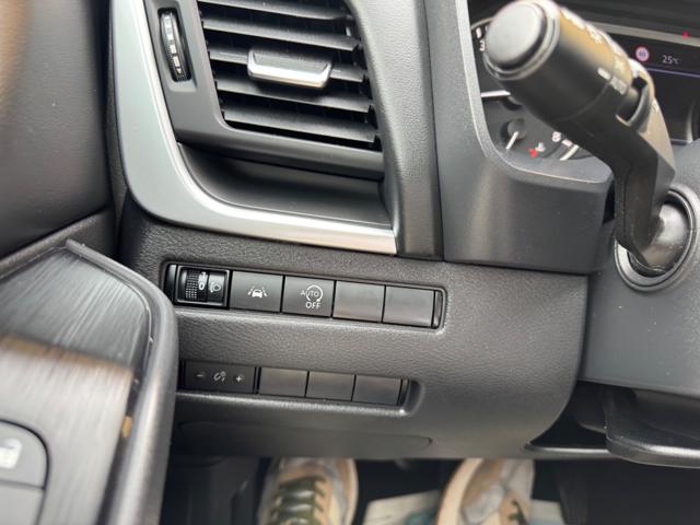 NISSAN Qashqai usata, con USB