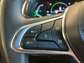 RENAULT Captur usata, con Hill holder