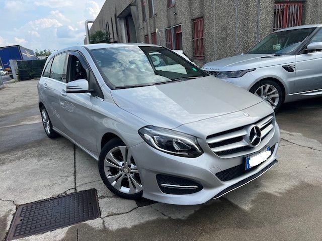 MERCEDES-BENZ B 180 usata, con Alzacristalli elettrici