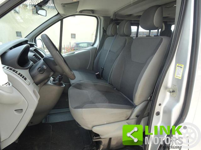 OPEL Vivaro usata, con Autoradio digitale
