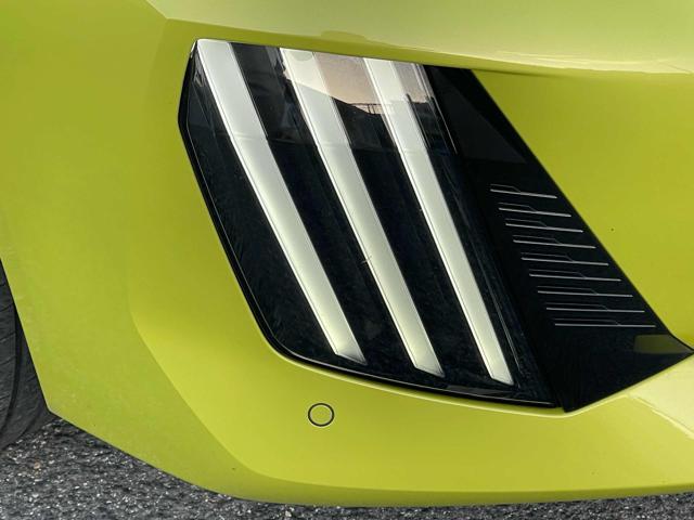 PEUGEOT 208 usata, con Specchietti laterali elettrici