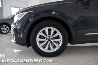VOLKSWAGEN Tiguan usata, con Sensore di luce