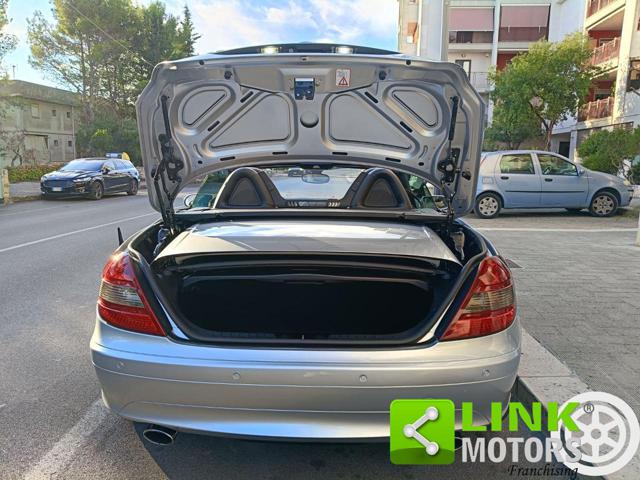 MERCEDES-BENZ SLK 200 usata, con Bracciolo