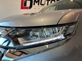 MITSUBISHI Outlander usata, con Fendinebbia