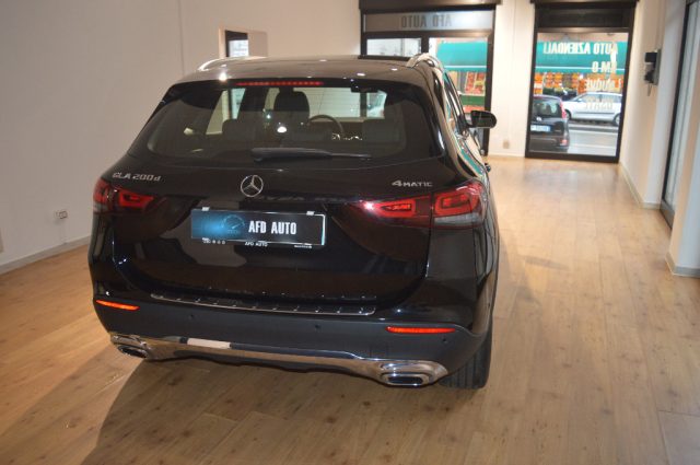 MERCEDES-BENZ GLA 200 usata, con Airbag Passeggero