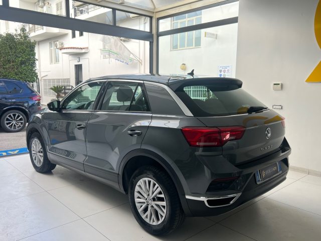 VOLKSWAGEN T-Roc usata, con Autoradio