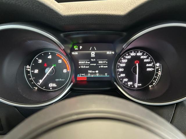 ALFA ROMEO Stelvio usata, con Fari Xenon