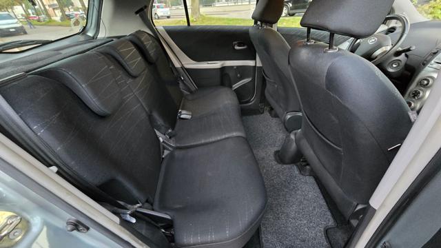 TOYOTA Yaris usata, con Autoradio digitale