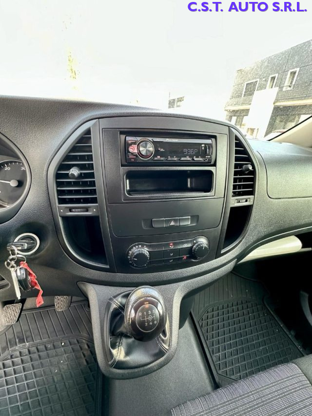 MERCEDES-BENZ Vito usata, con MP3