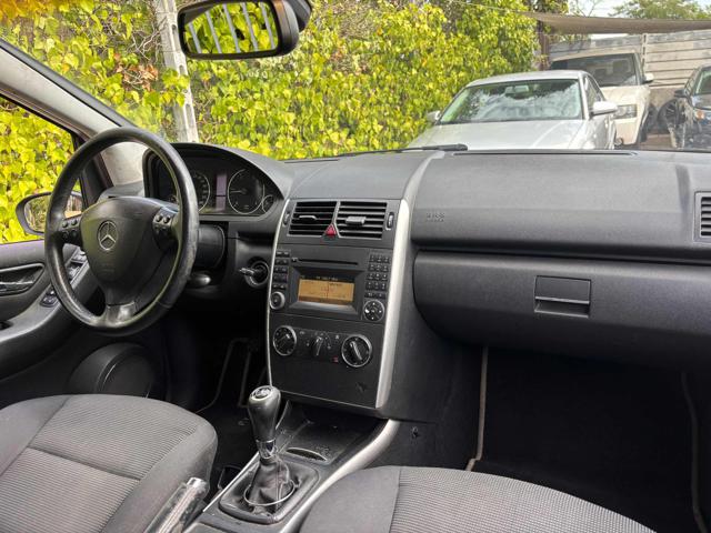 MERCEDES-BENZ A 180 usata, con Boardcomputer