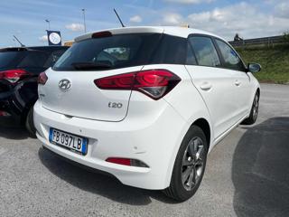 HYUNDAI i20 usata, con Airbag laterali