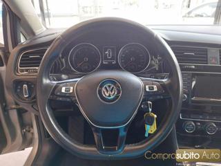 VOLKSWAGEN Golf usata, con Airbag testa