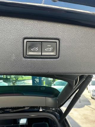 VOLKSWAGEN Tiguan usata, con Fari Xenon