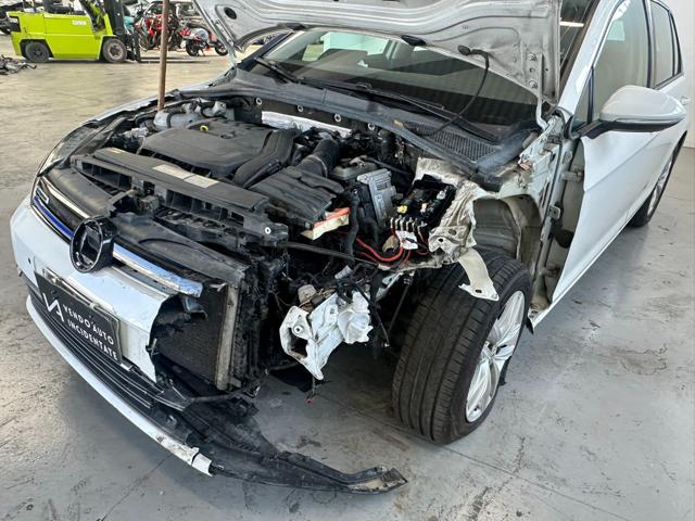 VOLKSWAGEN Golf usata, con Controllo trazione