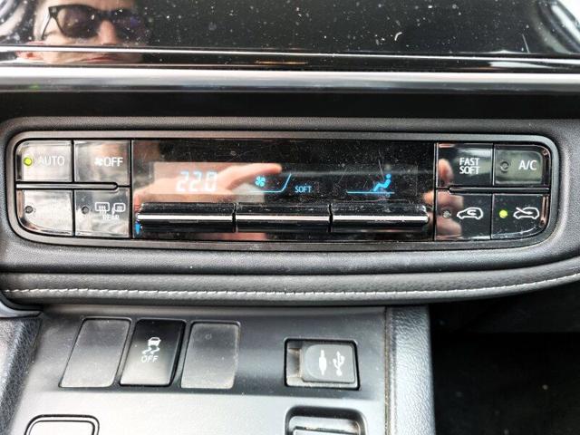 TOYOTA Auris usata, con Pneumatici estivi