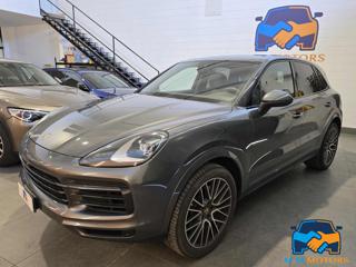 PORSCHE Cayenne 3.0 V6
