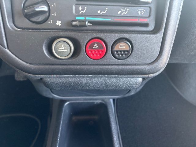 PEUGEOT 106 usata 26