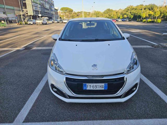 PEUGEOT 208 usata, con Airbag