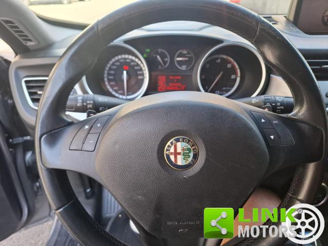 ALFA ROMEO Giulietta usata, con Autoradio