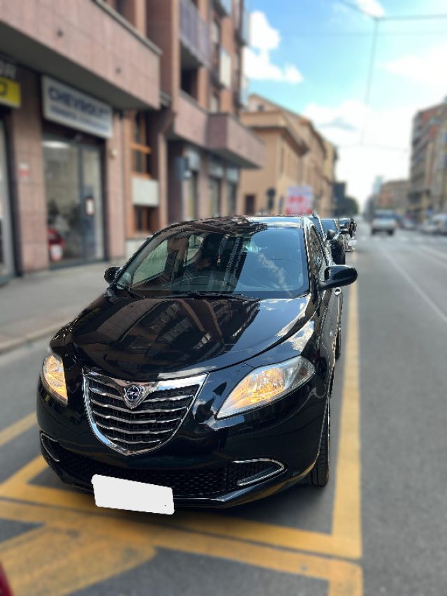 LANCIA Ypsilon usata, con ABS