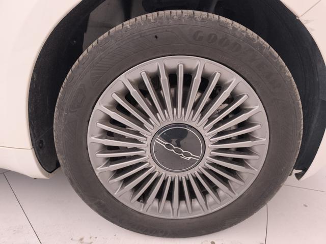 FIAT 500e usata, con Monitoraggio pressione pneumatici