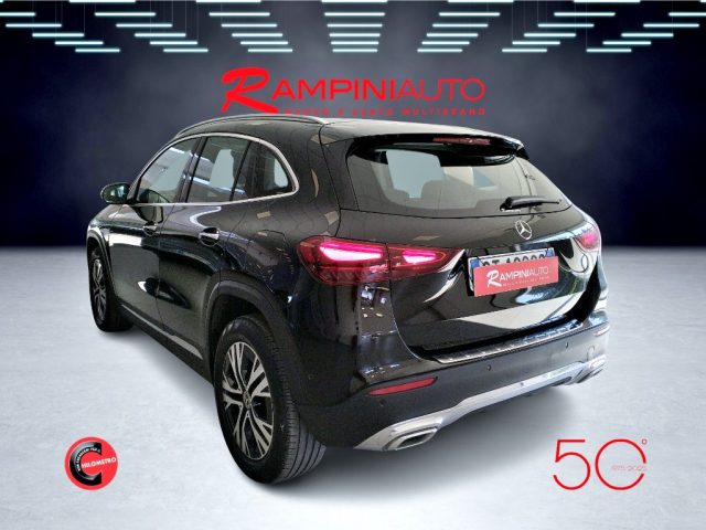 MERCEDES-BENZ GLA 180 usata 11